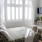 Private Toilet, 15 Min To Central London